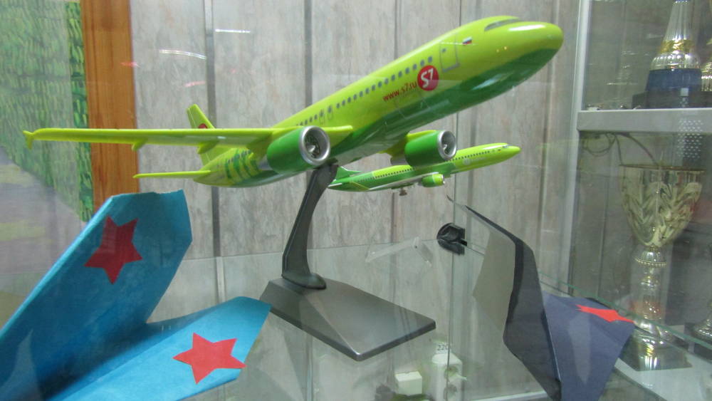 Выставка моделей самолетов
