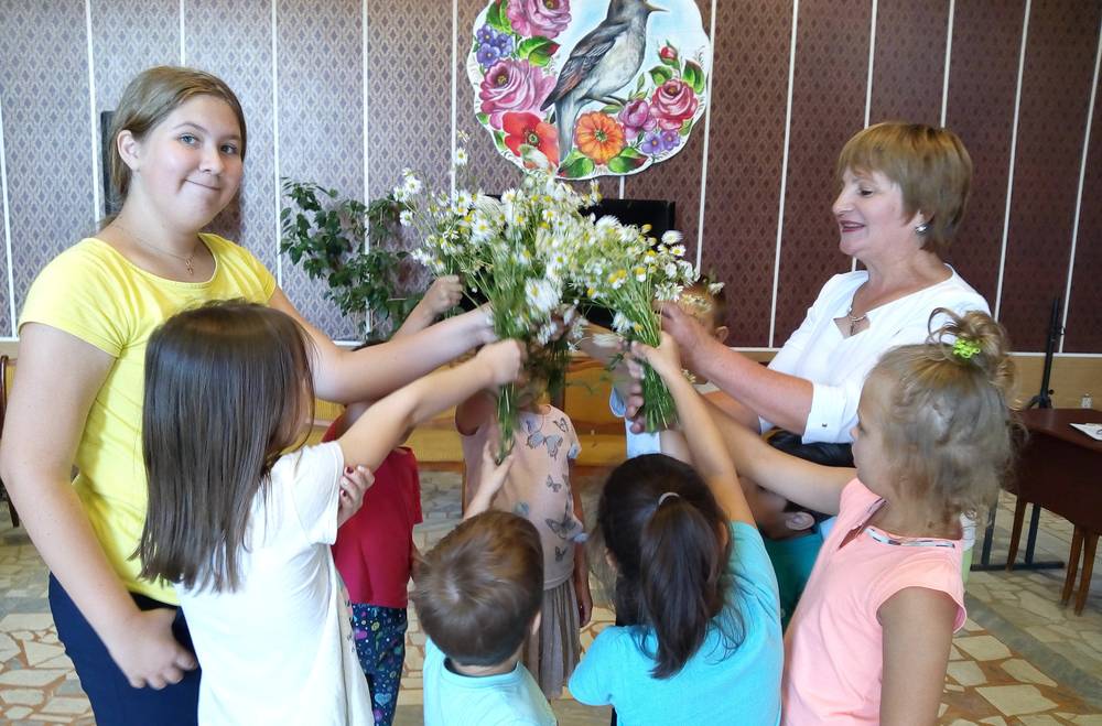 С лукошком – в путь-дорожку